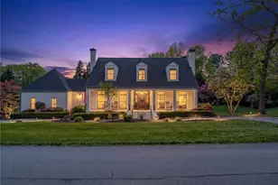 6396 Loch Arbor Dr, Flowery Branch, GA 30542 - Photo 4