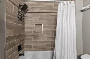 6396 Loch Arbor Dr, Flowery Branch, GA 30542 - Photo 20