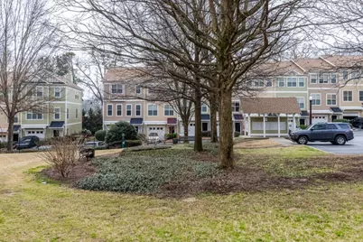 1895 Sterling Oaks Circle, Atlanta, GA 30319 - Photo 48