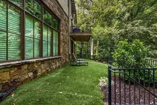 4584 Meadow Valley Dr, Sandy Springs, GA 30342 - Photo 22