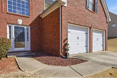 856 Haydens Ridge, Ellenwood, GA 30294 - Photo 2