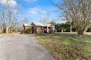 151 Clay St, Maysville, GA 30558 - Photo 6