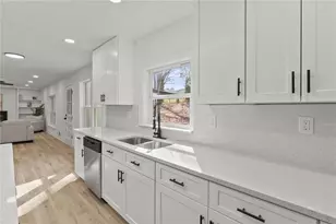 2219 Riverbrook Rd, Decatur, GA 30035 - Photo 12