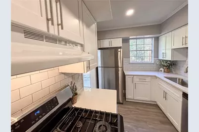 386 Leisure Court SW, Marietta, GA 30064 - Photo 4