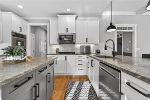 5878 Deer Crossing Dr, Sugar Hill, GA 30518 - Photo 20