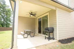 585 Briard Dr, Buford, GA 30518 - Photo 10