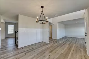 656 Rodeo Dr, Auburn, GA 30011 - Photo 14