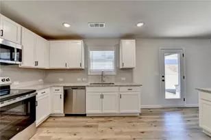 656 Rodeo Dr, Auburn, GA 30011 - Photo 26