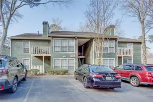 4552 Vinings Central Trace SE, Atlanta, GA 30339 - Photo 2
