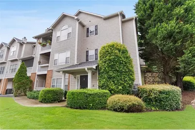 701 Vinings Forest Lane SE, Smyrna, GA 30080 - Photo 2