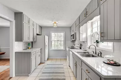 3560 Embry Circle, Atlanta, GA 30341 - Photo 12