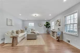 3560 Embry Cir, Atlanta, GA 30341 - Photo 6