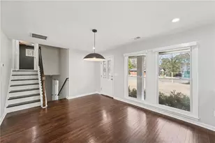 732 Earl St S E, Marietta, GA 30067 - Photo 4