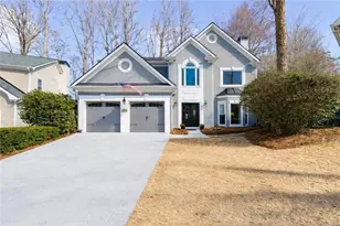 125 Rose Petal Ln, Johns Creek, GA 30022 - Photo 2