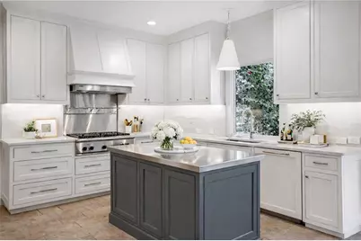 4375 Old Wesleyan Woods, Johns Creek, GA 30022 - Photo 6