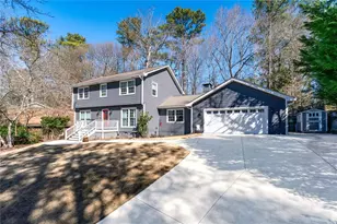 9330 Martins Lake Dr, Roswell, GA 30076 - Photo 2