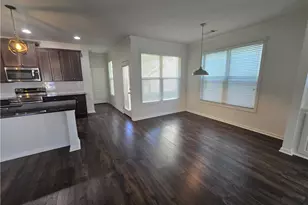 5521 Shallow Branch Dr, Flowery Branch, GA 30542 - Photo 4