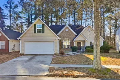 1394 Stephens Pond View, Loganville, GA 30052 - Photo 1