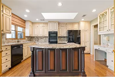 5173 Sandlewood Court, Marietta, GA 30068 - Photo 8