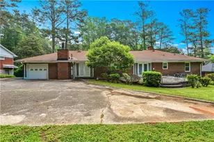 1265 Tuckawanna Dr SW, Atlanta, GA 30311 - Photo 4