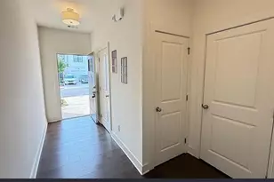 82 Auburn Run Ln Run, Auburn, GA 30011 - Photo 2