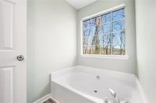 3948 Old Lantern Dr, Lithonia, GA 30038 - Photo 32