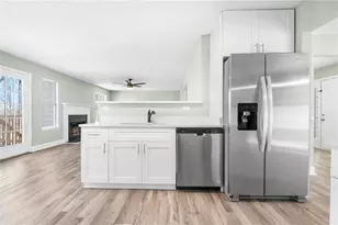 3948 Old Lantern Dr, Lithonia, GA 30038 - Photo 12