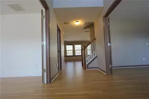 838 Roxholly Ln, Buford, GA 30518 - Photo 2