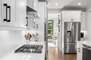 520 Walden Glen Ln, Alpharetta, GA 30004 - Photo 6