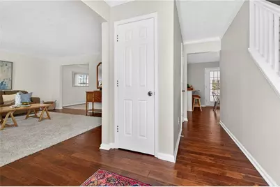 5727 Shawn Terrace, Peachtree Corners, GA 30092 - Photo 4