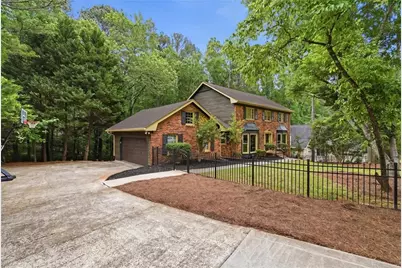 600 Branch Valley Court, Roswell, GA 30076 - Photo 2