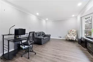 600 Branch Valley Ct, Roswell, GA 30076 - Photo 4