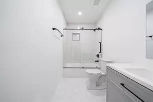 5380 Oakley Commons Blvd, Union City, GA 30291 - Photo 16