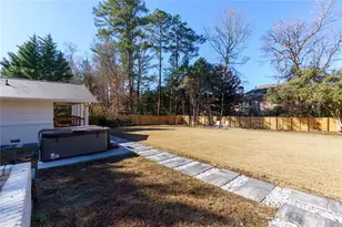 7330 Hunters Branch Dr NE, Sandy Springs, GA 30328 - Photo 40