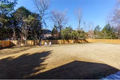 7330 Hunters Branch Drive NE, Sandy Springs, GA 30328 - Photo 38