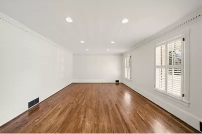 5368 Trowbridge Drive, Dunwoody, GA 30338 - Photo 8