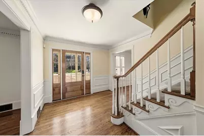 5368 Trowbridge Drive, Dunwoody, GA 30338 - Photo 4