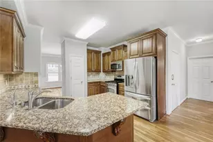 115 Nesbit Rdg Dr, Roswell, GA 30076 - Photo 4