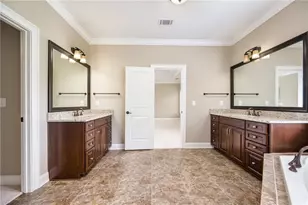 5750 Jockey Walk, Suwanee, GA 30024 - Photo 32