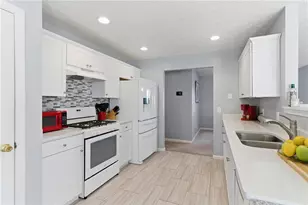 8425 River Hill Commons Dr, Ball Ground, GA 30107 - Photo 10