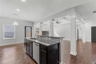 400 Autumn Bluff Dr, Lawrenceville, GA 30044 - Photo 12