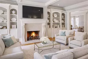 1005 Heards Ferry Rd, Sandy Springs, GA 30328 - Photo 4