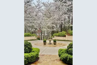 1005 Heards Ferry Road, Sandy Springs, GA 30328 - Photo 38