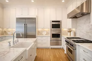 1005 Heards Ferry Rd, Sandy Springs, GA 30328 - Photo 8