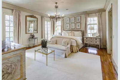 1005 Heards Ferry Road, Sandy Springs, GA 30328 - Photo 16