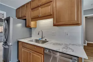 1704 Cedar Bluff Way, Marietta, GA 30062 - Photo 14