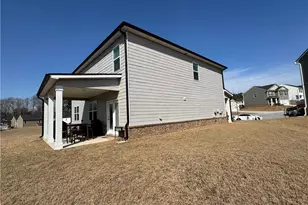 573 Chelan Ct, Hoschton, GA 30548 - Photo 4