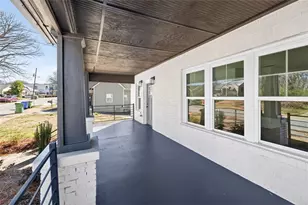 1046 Mayson Turner Rd NW, Atlanta, GA 30314 - Photo 4