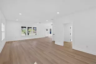 1046 Mayson Turner Rd NW, Atlanta, GA 30314 - Photo 18
