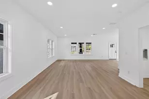 1046 Mayson Turner Rd NW, Atlanta, GA 30314 - Photo 16